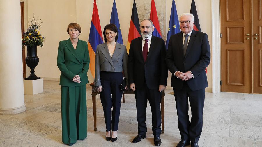 Prime Minister Pashinyan met with Frank-Walter Steinmeier, Mrs. Hakobyan met with the wife of the German President