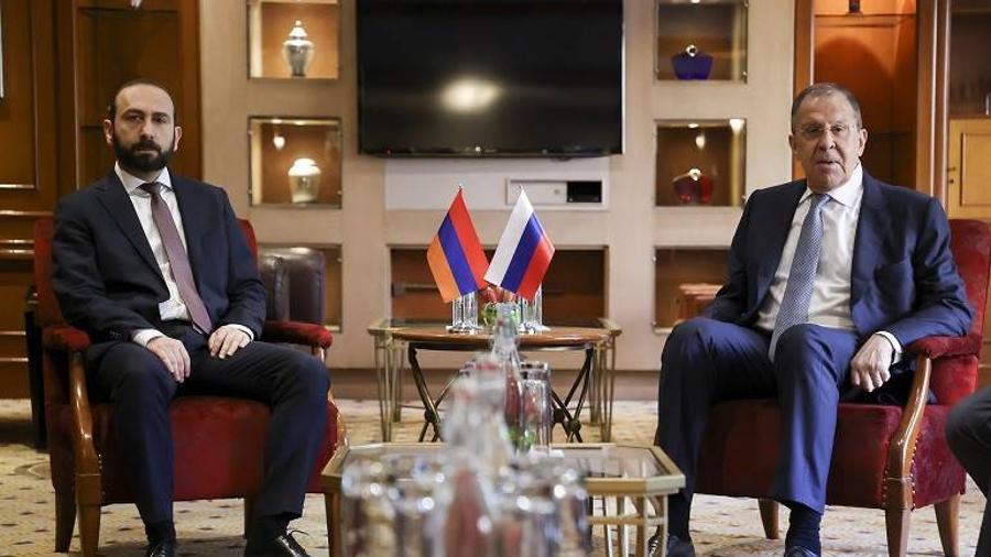 Հայաստանի և Ռուսաստանի ԱԳ նախարարները քննարկել են Ադրբեջանի կողմից Լաչինի միջանցքի արգելափակման հետևանքով ԼՂ-ում ստեղծված իրավիճակը