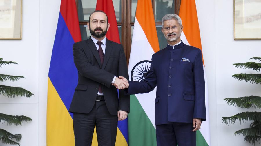 The meeting of the Foreign Ministers of Armenia and India