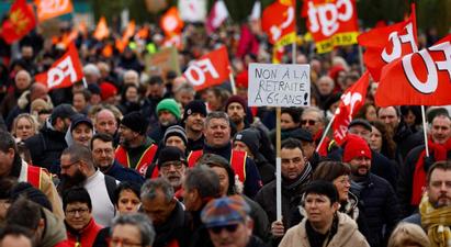 Ֆրանսիայի ավելի քան 300 քաղաքում շարունակվում են հակակառավարական ցույցերը և գործադուլները
 |1lurer.am|
