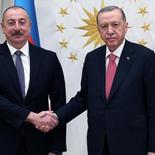 Թուրքիայի նախագահ Ռեջեփ Թայիփ Էրդողանը հանդիպել է Ադրբեջանի նախագահ Իլհամ Ալիևի հետ: Հանդիպումը տեղի է ունեցել Թուրքիայում: Երկու նախագահների հանդիպումը կայացել է փակ դռների հետևում: