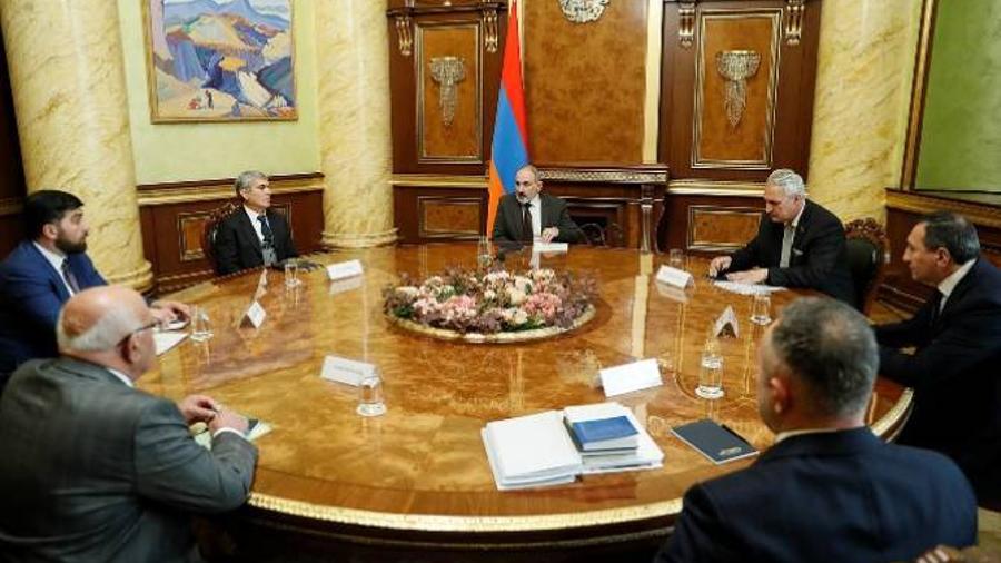 The Prime Minister met with representatives of extra-parliamentary political forces