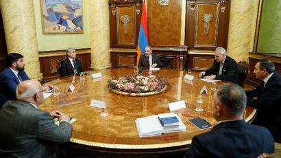 The Prime Minister met with representatives of extra-parliamentary political forces