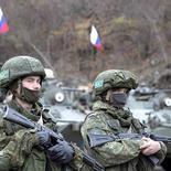 Ռուսական խաղաղապահ զորակազմը շարունակում է առաջադրանքներ իրականացնել Լեռնային Ղարաբաղի տարածքում: Մարտունու շրջանում արձանագրվել է հրադադարի ռեժիմի մեկ խախտում, զոհեր և վիրավորներ չկան։ Ռուսական խաղաղապահ զորակազմի ուժերը հետաքննում են այդ փաստը։ [ՌԴ ՊՆ] |1lurer.am|