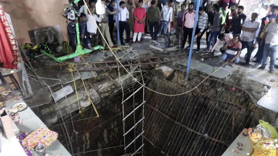 Հնդկաստանում 35 մարդ մահացել է տաճարում ջրհորի խուփի փլուզման պատճառով
 |news.am|