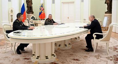 Ռուսաստանի նախագահն ու Չինաստանի պաշտպանության նախարարը երեկ հանդիպել են Մոսկվայում
 |azatutyun.am|