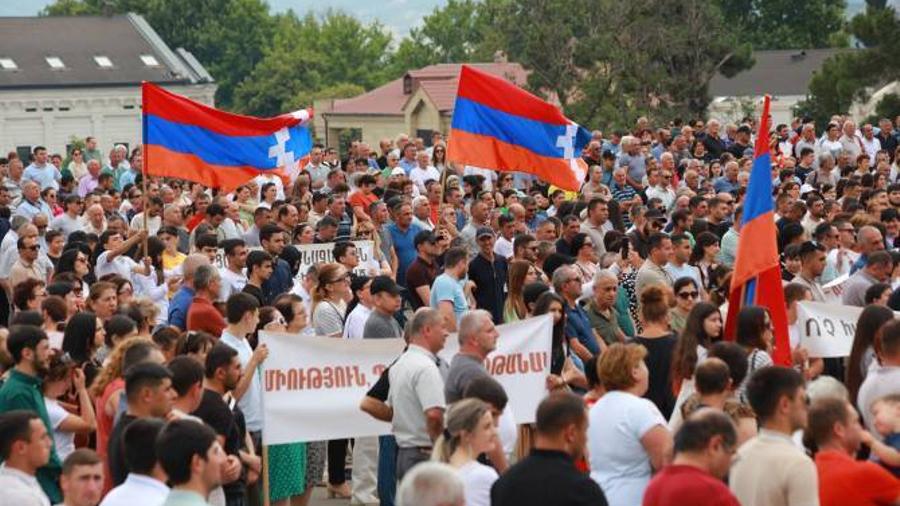 Հանրահավաքի մասնակիցները ԿԽՄԿ-ից պահանջեցին միջազգային բոլոր կառույցներին ներկայացնել ամբողջ իրականությունն Արցախում տիրող իրավիճակի վերաբերյալ
 |armenpress.am|