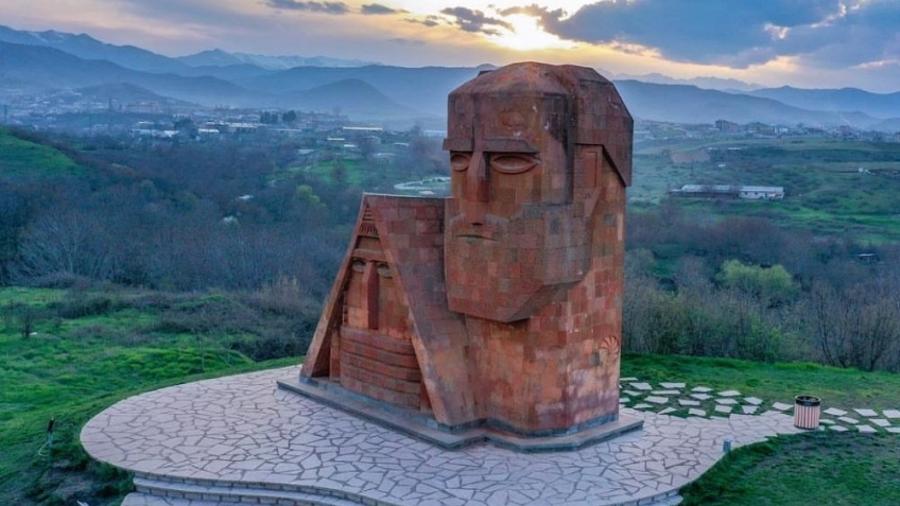 «Հայաստանը վերաբնակեցման հարց չի քննարկում․ քննարկում է ԼՂ հայության սեփական երկրում, սեփական ծննդավայրում ապրելու հնարավորություններ ստեղծելու հարցը»․ Փաշինյան 