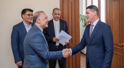 Քյարամյանն ու Սոբհանին ՀՀ ՔԿ-ի և Իրանի դեսպանության միջև գործակցությունն ընդլայնելու մասով մտքեր են փոխանակել
