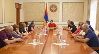 Արցախի նախագահն ընդունել է ԱԺ «Ազատ հայրենիք-ՔՄԴ» խմբակցության պատգամավորներին
