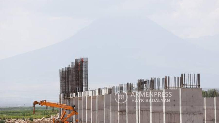 Մհեր Գրիգորյանը տեղեկություն չունի Երասխում կառուցվող մետաղաձուլական գործարանի վայրի տեղափոխության մասին |armenpress.am|