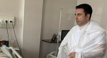 Ալեն Սիմոնյանն այցելել է ադրբեջանական սադրանքի հետևանքով հրազենային վիրավորում ստացած զինծառայողներին