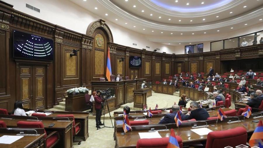 Սերգեյ Մարաբյանը ընտրվեց Վճռաբեկ դատարանի դատավոր, Հասմիկ Հակոբյանն ու Նունե Հախվերդյանը՝ ՀՌՀ անդամներ․ ԱԺ նիստը շարունակվում է