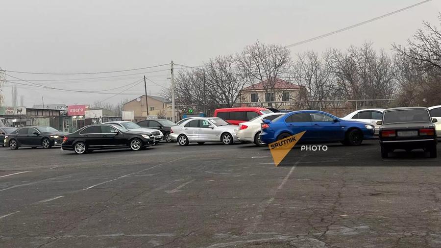 Վրացական համարանիշերով մեքենաների վարորդները դուրս են եկել բողոքի ավտոերթի |armeniasputnik.am|