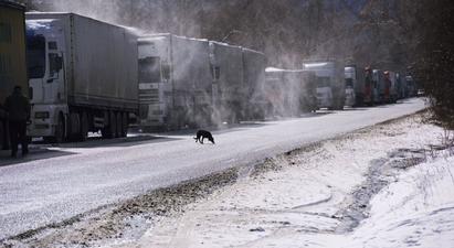 Վերին Լարսում 2 կողմից արդեն 1200 բեռնատար է կուտակվել. կցորդ |armeniasputnik.am|