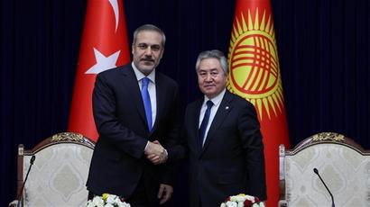Բիշքեկում տեղի են ունեցել Ղրղըզստանի եւ Թուրքիայի արտաքին գործերի նախարարների բանակցությունները
 |news.am|