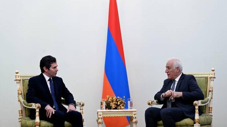 ՀՀ նախագահն ու Հունաստանի դեսպանը հանդիպման ընթացքում անդրադարձել են հարավկովկասյան տարածաշրջանային իրողություններին և վերջին զարգացումներին
