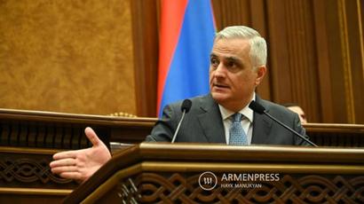 Փոխվարչապետը մանրամասներ ներկայացրեց Հայաստան-Ադրբեջան սահմանազատման հարցերով հանձնաժողովների աշխատանքներից
 |armenpress.am|