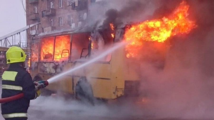 Սևան քաղաքում ավտոբուս է այրվել

