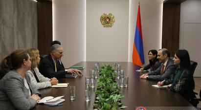 ՀՀ ԱԽ քարտուղարն ու Լուի Բոնոն մտքեր են փոխանակել հայ-ադրբեջանական հարաբերությունների կարգավորման բանակցային ընթացքի շուրջ
