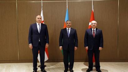 Հայտնի է, թե ինչ հարցեր են քննարկվելու Թուրքիայի, Վրաստանի և Ադրբեջանի արտգործնախարարների հանդիպմանը
 |armenpress.am|