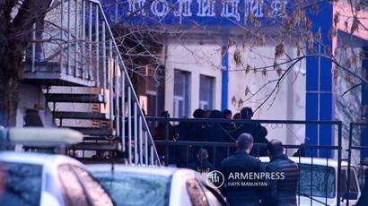 Ոստիկանության բաժանմունքի վրա հարձակված անձինք Ազգային- ժողովրդավարական բևեռի անդամներ են. ՆԳՆ մամուլի քարտուղար
 |armenpress.am|