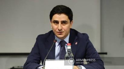 Հայաստանի և Ադրբեջանի միջև հավասարության նշաններ դնելու ադրբեջանական փորձերն անլուրջ են և ցինիկ․ Եղիշե Կիրակոսյան
 |armenpress.am|