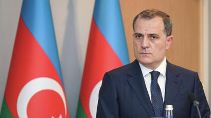 Բայրամովը ԵԱՀԿ-ն նախագահող Մալթայի արտգործնախարարի հետ քննարկել է հայ-ադրբեջանական կարգավորումը
 |azatutyun.am|