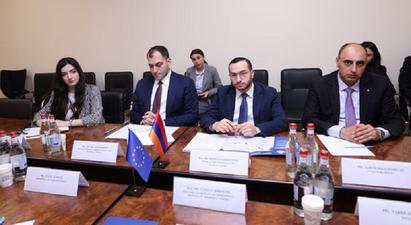Մխիթար Հայրապետյանը և Վասիլիս Մարագոսը քննարկել են ՀՀ-ԵՄ բազմակողմ համագործակցության օրակարգային հարցեր

