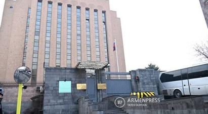 ՌԴ–ն չի նախատեսում իջեցնել Հայաստանի հետ դիվանագիտական հարաբերությունների մակարդակը. դեսպանը շուտով կվերադառնա Երևան
 |armenpress.am|