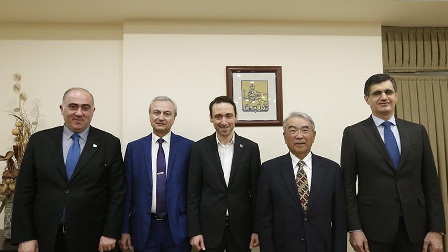Քաղաքապետ Հայկ Մարությանը հանդիպել է ճապոնացի գիտնական Տակեո Կանադեի հետ