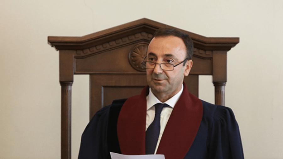 Հրայր Թովմասյանի սանիկին վերաքննիչ դատարանն ազատել է կալանքից |pastinfo.am|