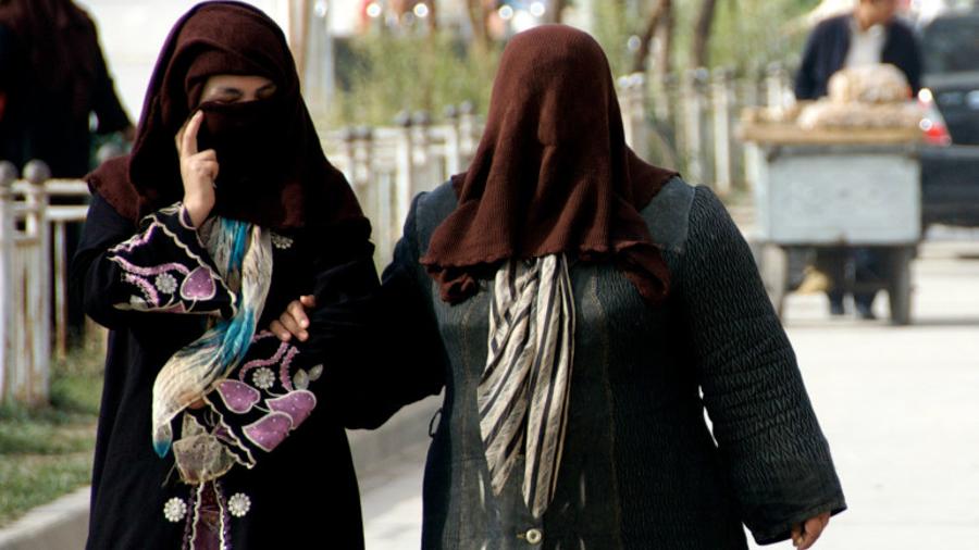 Պակիստանում ավելի քան 1000 դատարան կստեղծվի կանանց դեմ բռնության գործերը քննելու համար |tert.am|