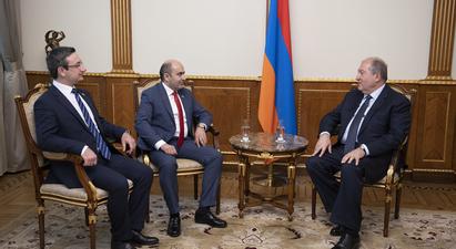 Նախագահ Սարգսյանը հանդիպել է «Լուսավոր Հայաստան» խմբակցության ղեկավարների հետ