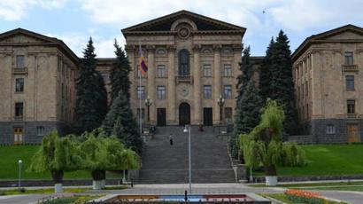 ԱԺ-ում քննարկում են Հրայր Թովմասյանի լիազորությունների դադարեցումը |panarmenian.net|