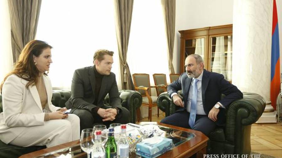 Վարչապետը Նիկոլա Ազնավուրի հետ քննարկել է Երևանում «Ազնավուր» կենտրոնի ստեղծման ընթացքը