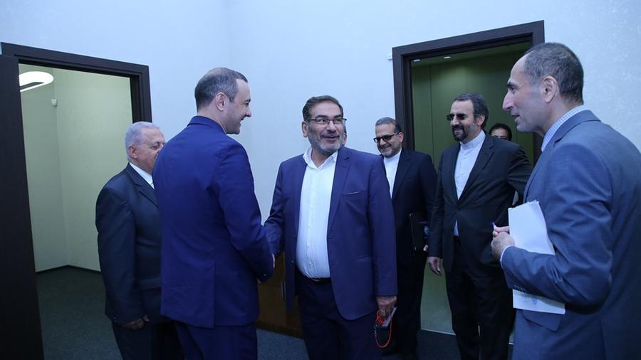 Իրանի ԱԽ քարտուղարը հայ գործընկերոջն է ներկայացրել է ՀՀ վարչապետի Թեհրան այցի արդյունքում գրանցված որոշումների կատարման վիճակը
