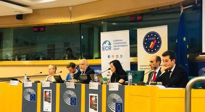 Արցախի բնակիչները պետք է մասնակցեն մարդու իրավունքներին առնչվող եվրոպական ծրագրերին. Արտակ Բեգլարյան