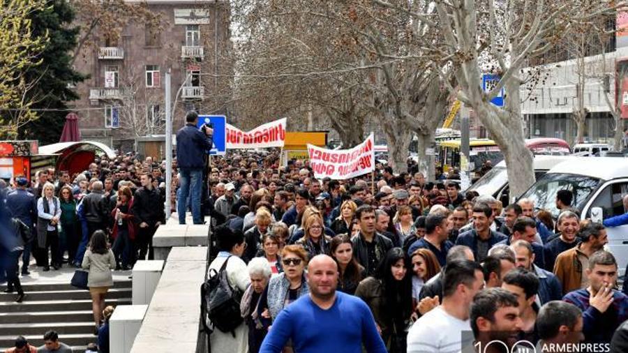 Նաիրի Սարգսյանը խոստացավ վարչապետին փոխանցել «Սպայկա» ընկերության աշխատակիցների բողոքն ու ակնկալիքները |armenpress.am|