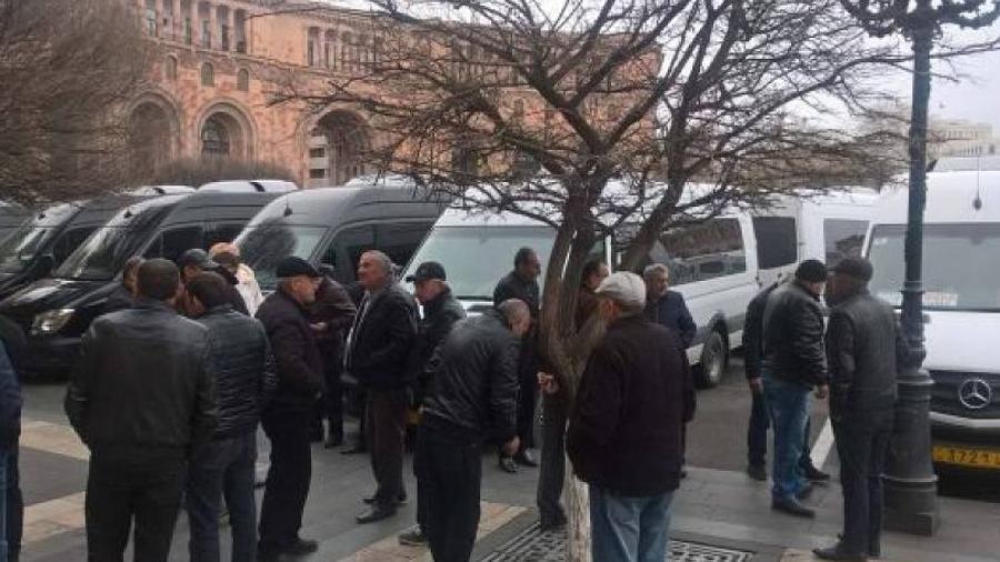 Արմավիր-Երևան երթուղու գործադուլը շարունակվում է|armtimes.com|