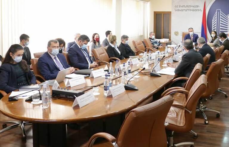 Էկոնոմիկայի նախարարությունում քննարկվել է Հայաստանում հանրային ներդրումների կառավարման համակարգը

